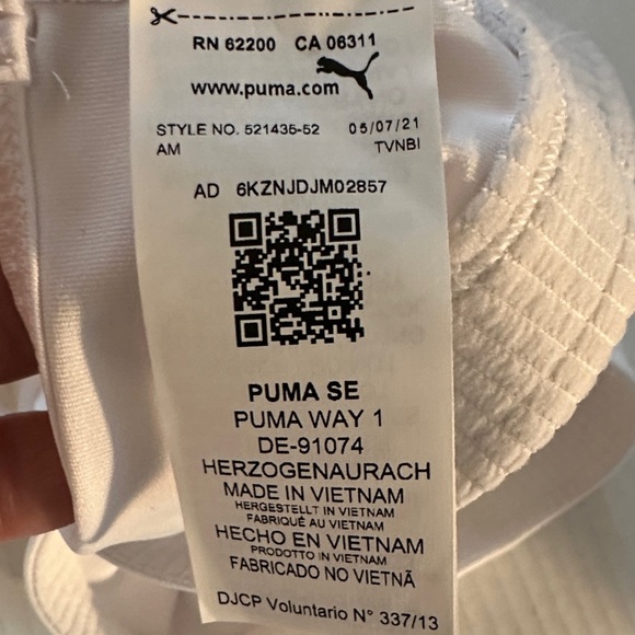 Puma‎ White Sports Top with Black Logo - Picture 6 of 7